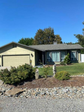 Charming 3 Bedroom home with chimney & RV parking